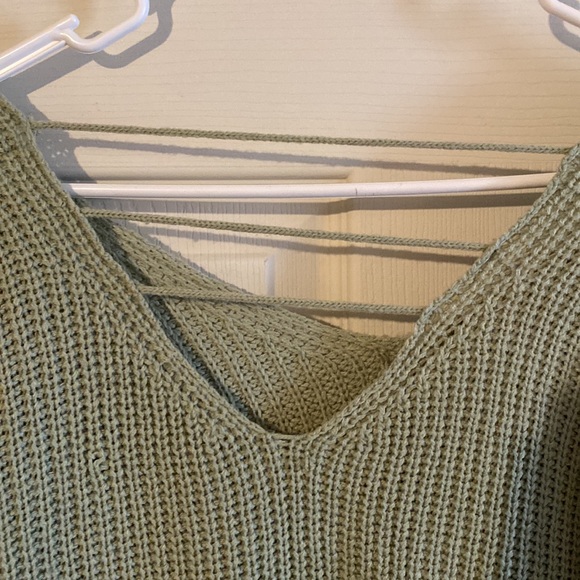 Cute green sweater - Picture 5 of 6